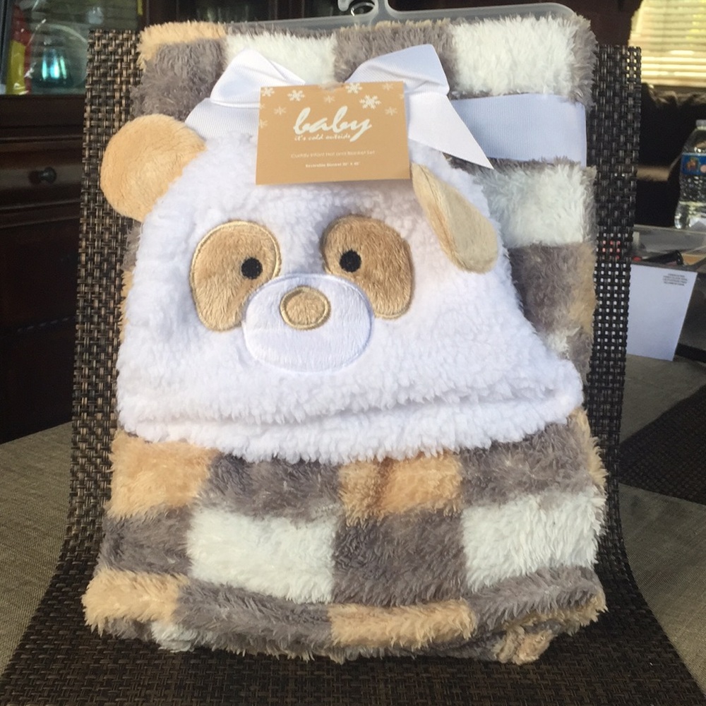 Cuddly Infant Hat and baby plush Blanket